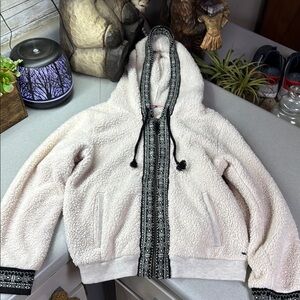 American Eagle Outfitters Black and White Teddy Jacket with Hood